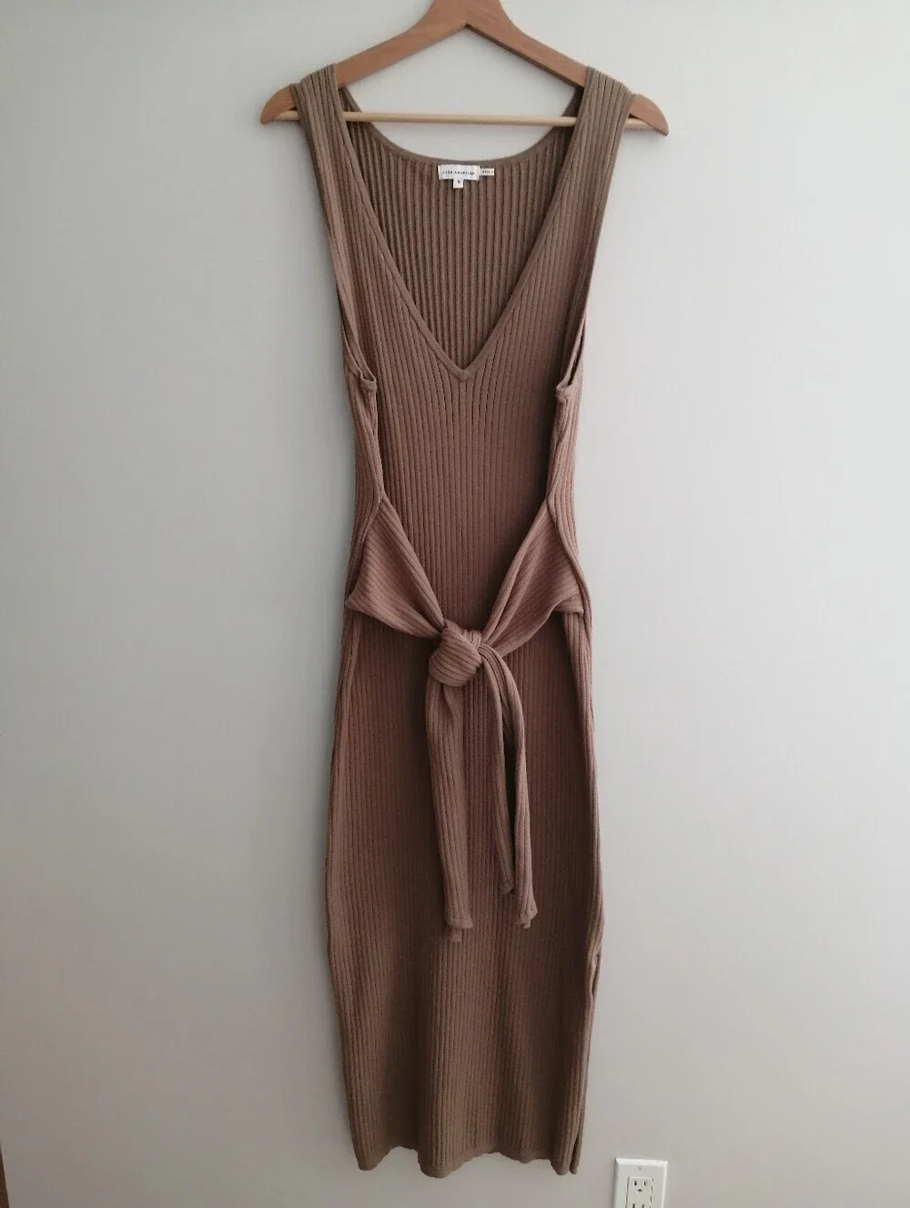 Good American Plus Size Rib Knit Bodycon Tie Waist Midi Dress Size 5 (XXL) - Picture 2 of 16